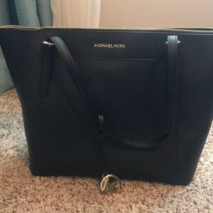 Michael Kors Tote